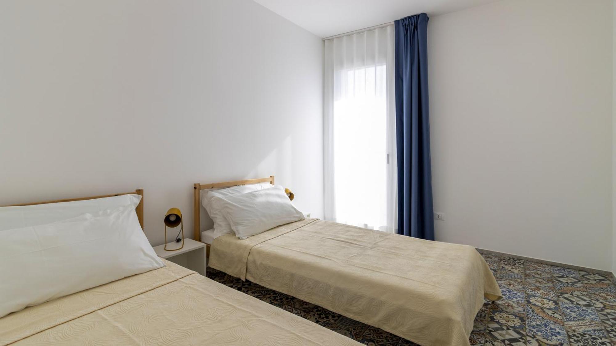 Vista Mare Apartments Marina di Ragusa Exterior photo